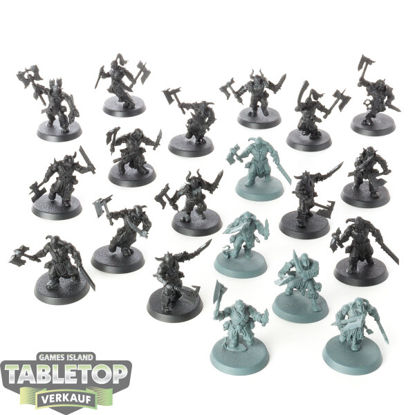 Blades of Khorne - 20 Bloodreavers - grundiert