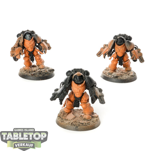 Space Marines - 3x Primaris Aggressors - teilweise bemalt