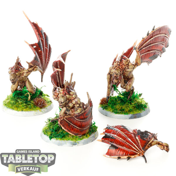 Flesh-eater Courts - 3x Crypt Flayers - bemalt
