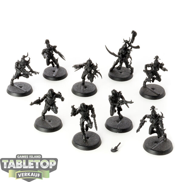 Drukhari - 9 Wyches - grundiert