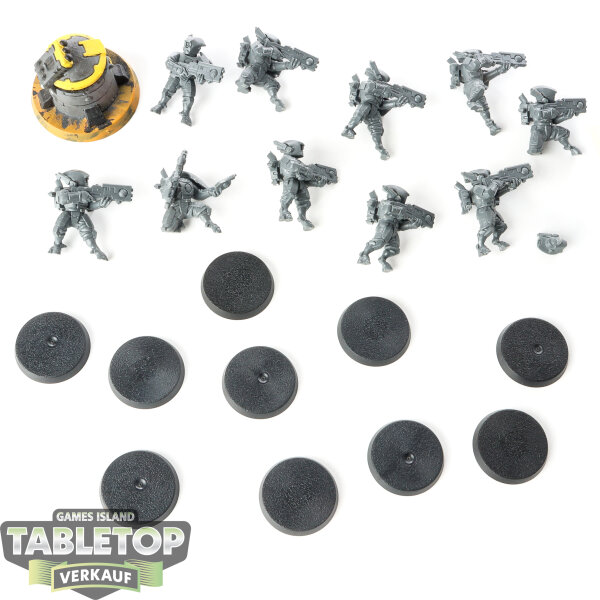 Tau Empire - 10 Fire Warriors Breacher Team - unbemalt