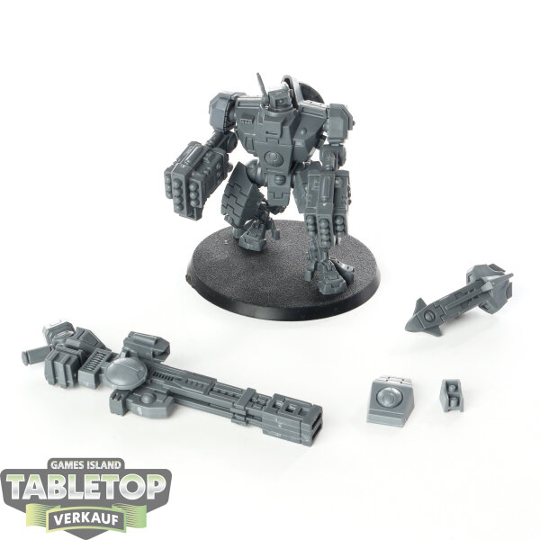 Tau Empire - XV88 Broadside Battlesuit - teilweise gebaut