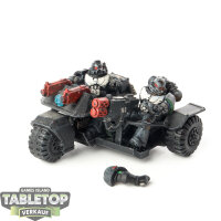 Space Marines - Attack Bike - bemalt