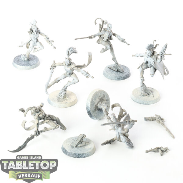 Aeldari - 6 Harlequin Troupe - grundiert