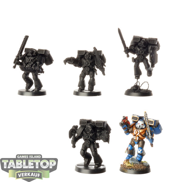 Space Marines - 5x Assault Marines - teilweise bemalt