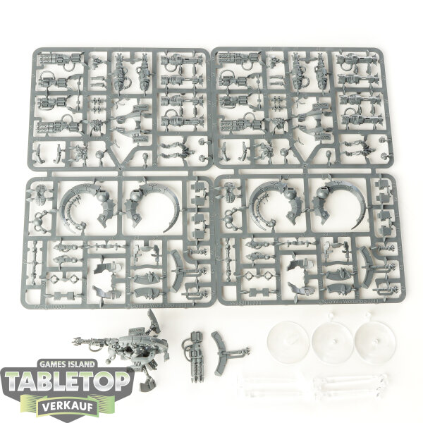 Necrons - 3 x Tomb Blades - teilweise gebaut