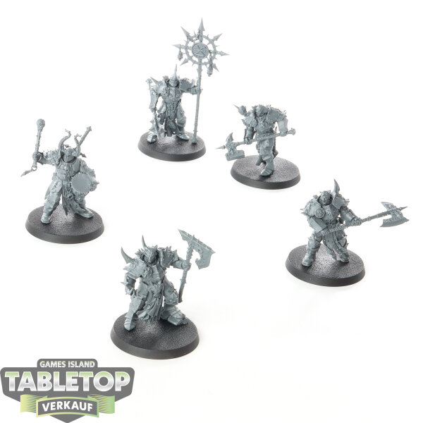 Slaves to Darkness - 5 x Chaos Chosen - unbemalt