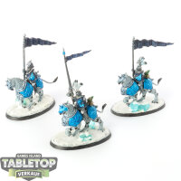 Empire of Man - 3 Demigryph Knights - bemalt