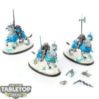 Empire of Man - 3 Demigryph Knights - bemalt