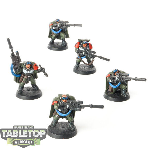 Space Marines - 5 Scouts klassisch - bemalt