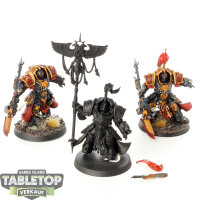 Adeptus Custodes - 3 x Allarus Custodians - teilweise bemalt