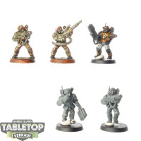 Astra Militarum - 5 x Tempestus Scions - teilweise bemalt