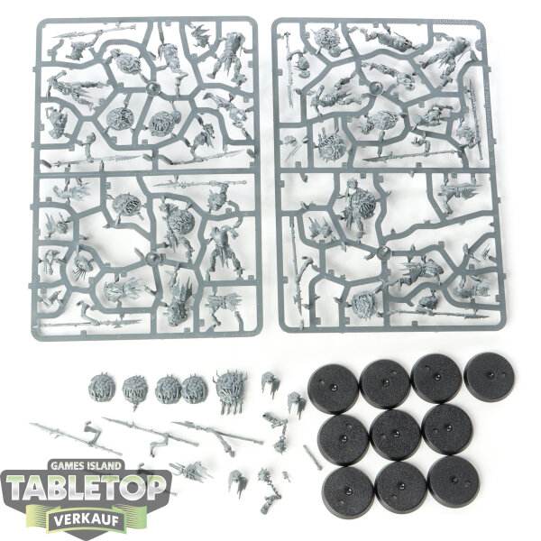 Orruk Warclans - 10 Gutrippaz - im Gussrahmen