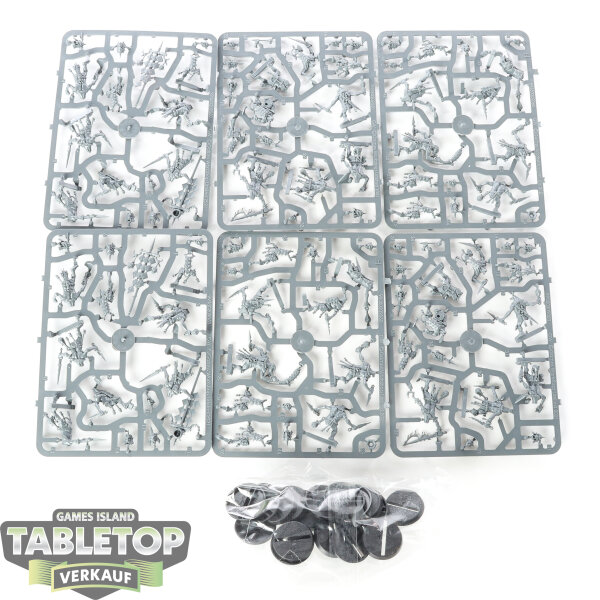 Orruk Warclans - 20 Hobgrot Slittaz - im Gussrahmen