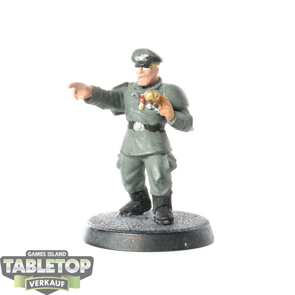 Astra Militarum - Commissar - bemalt