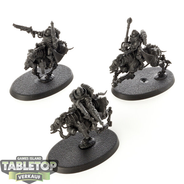 Adeptus Mechanicus - 3 x Serberys Raiders - grundiert