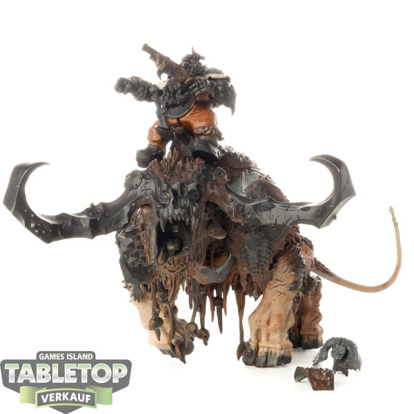 Ogor Mawtribes - Huskard on Stonehorn - teilweise bemalt