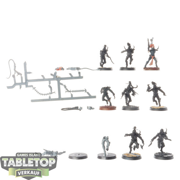Drukhari - 10 x Wyches - teilweise gebaut