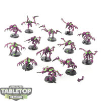 Tyraniden - 13 Genestealers klassisch - bemalt