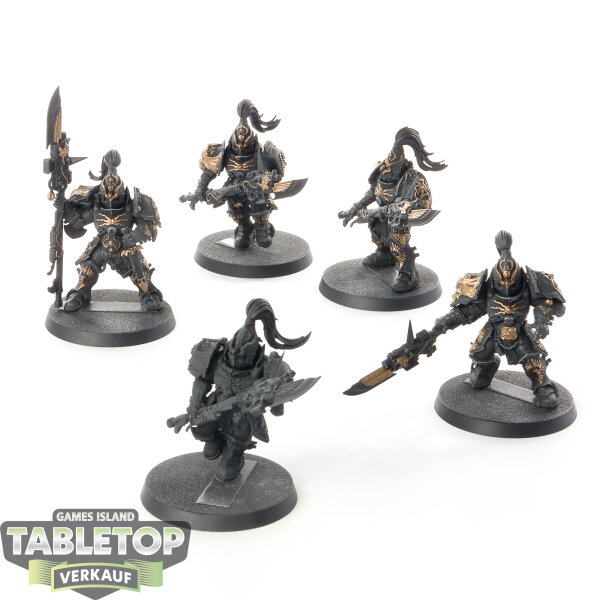 Adeptus Custodes - 5x Custodian Guard Squad - teilweise bemalt