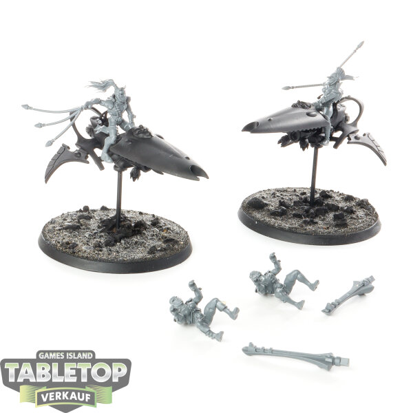 Aeldari - 2x Skyweavers - teilweise bemalt