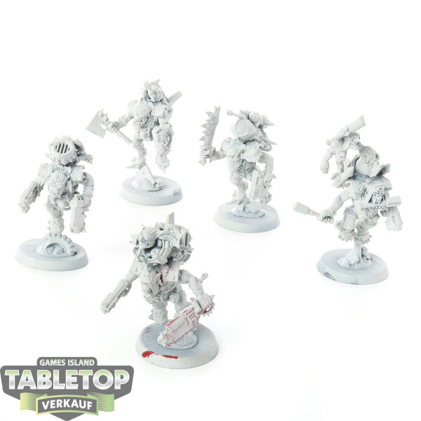 Orks - 5x Ork Stormboyz - grundiert