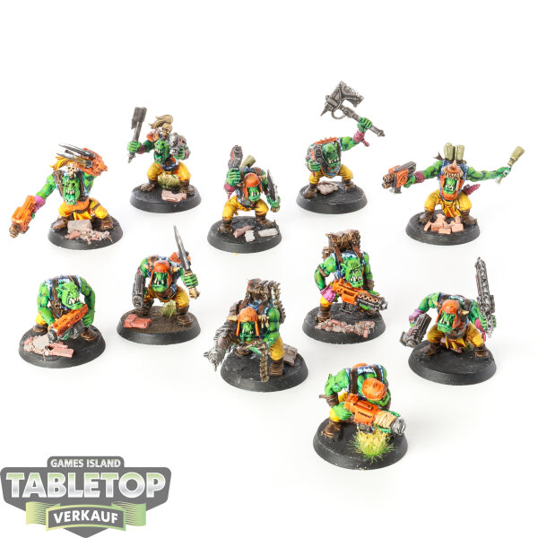 Orks - 11x Ork Boyz - bemalt
