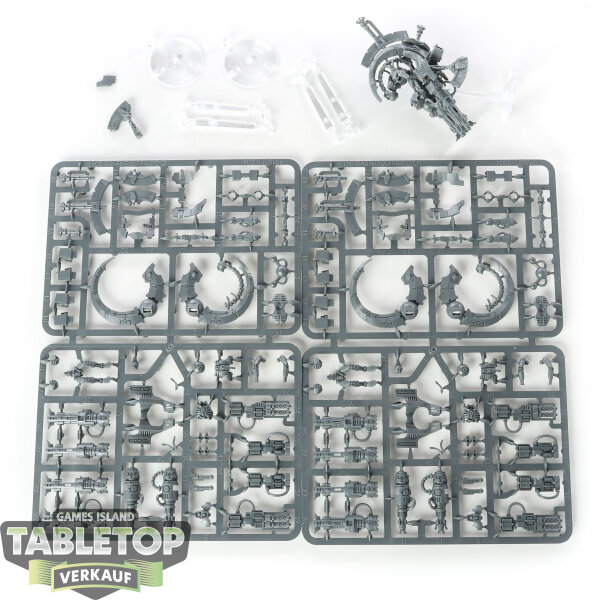 Necrons - 3 Tomb Blades - teilweise gebaut