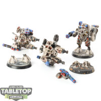Tau Empire - 3 XV8 Crisis Battlesuit Team klassisch - bemalt