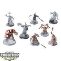 Slaves to Darkness - 8x Iron Golems - teilweise bemalt