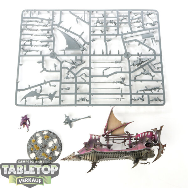 Drukhari - Raider - teilweise gebaut
