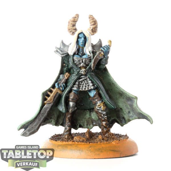 Cryx - Pirate Queen Skarre Klassisch - bemalt