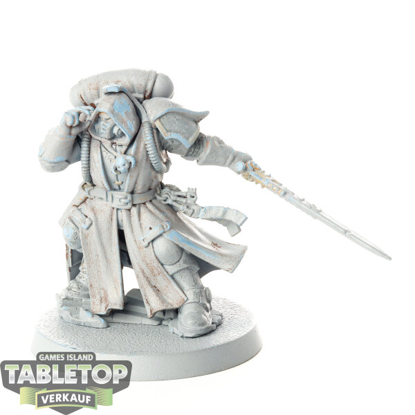 Space Marines - Primaris Librarian in Phobos Armour - grundiert