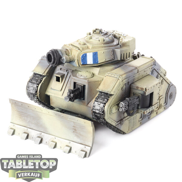 Astra Militarum - Leman Russ Battle Tank - bemalt