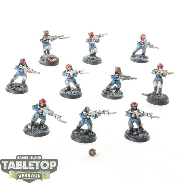 Astra Militarum - 10 Cadian Shock Troops - bemalt