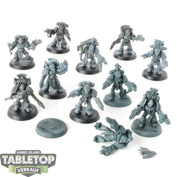 Space Wolves - 11 Blood Claws - grundiert
