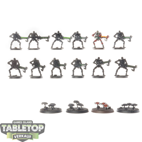 Necrons - 12x Necron Warriors - klassisch - teilweise gebaut