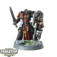 Blood Angels - Captain with Relic Shield - teilweise bemalt