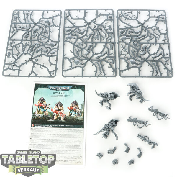 Tyraniden - 3 Tyrant Guard - teilweise gebaut
