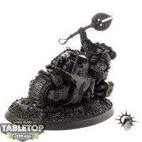 Space Marines - Primaris Chaplain on Bike - grundiert