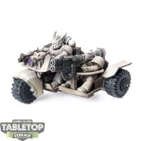 Space Marines - Space Marine Attack Bike - teilweise bemalt