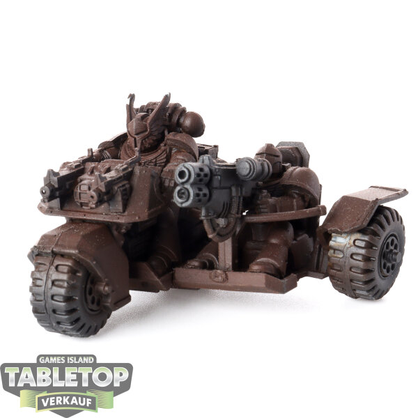 Space Marines - Space Marine Attack Bike - teilweise bemalt