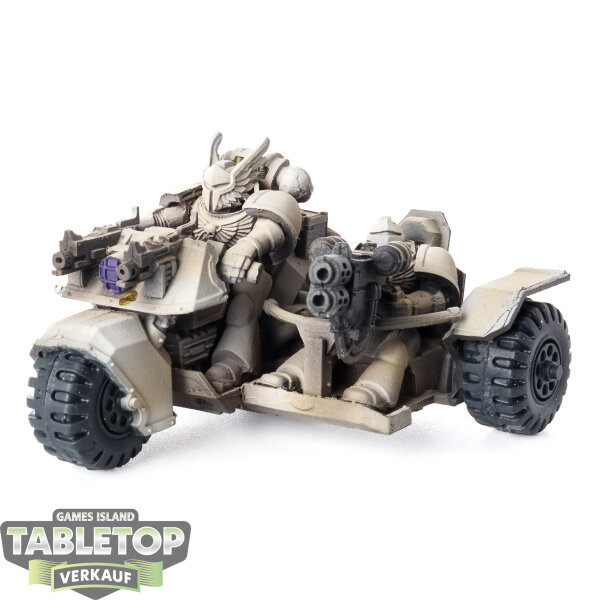 Space Marines - Space Marine Attack Bike - teilweise bemalt