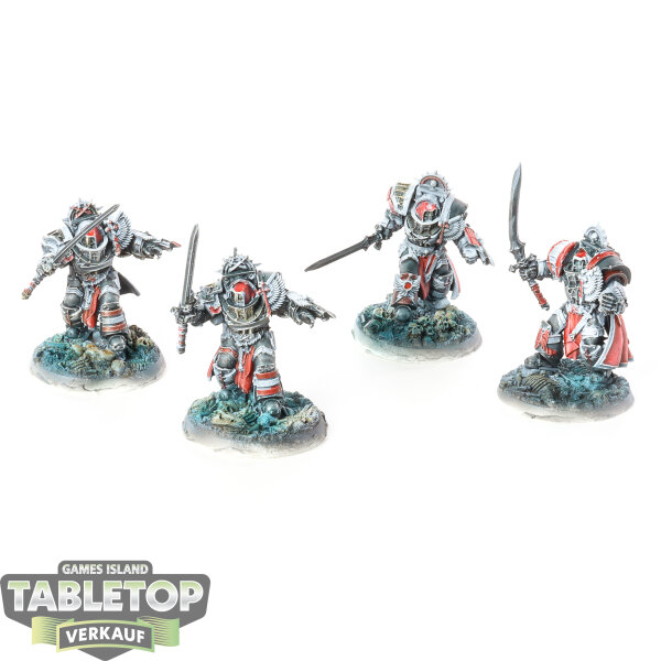 Horus Heresy - 4x Dark Angels Inner Circle Knights Cenobium - teilweise bemalt