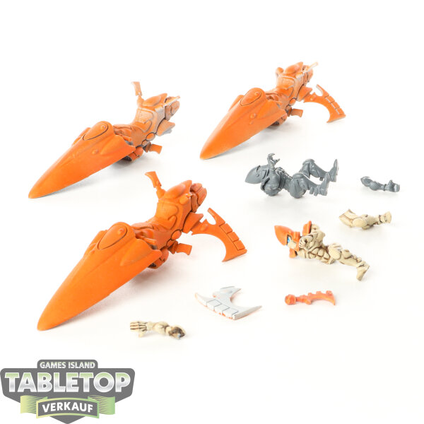 Aeldari - 3 Windriders - teilweise bemalt