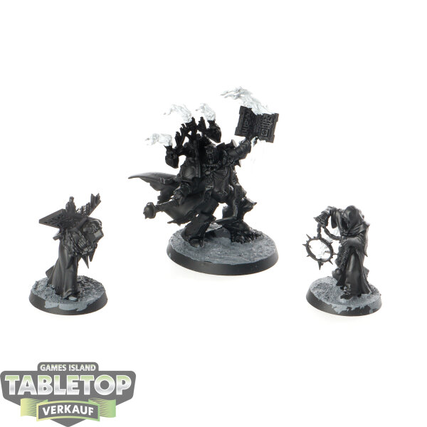 Chaos Space Marines - Dark Apostle - teilweise bemalt