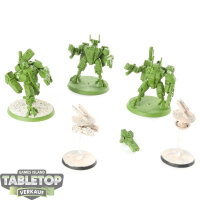 Tau Empire - 3 x XV8 Crisis Battlesuit Team - grundiert