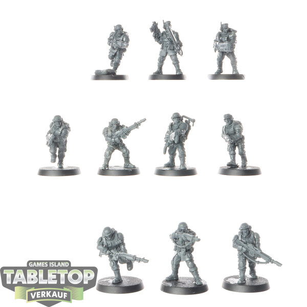 Astra Militarum - 10 x Cadian Shock Troops - unbemalt