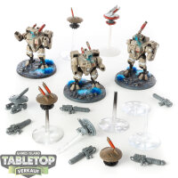 Tau Empire - 3 x XV8 Crisis Battlesuit Team klassisch -...