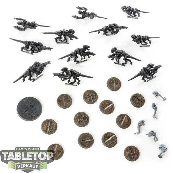 Tyraniden - 12 x Termagants (Classic) - teilweise bemalt
